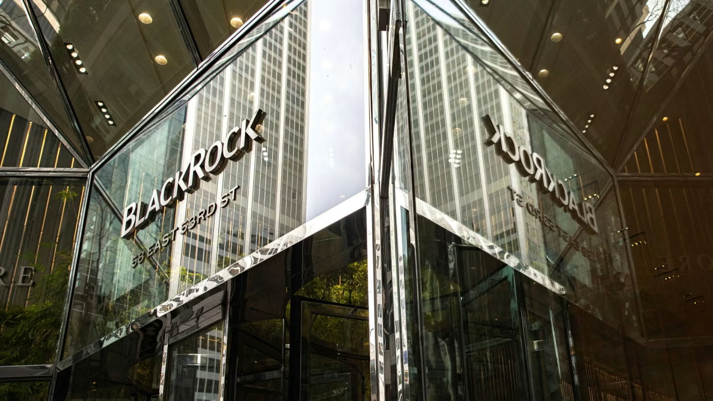 BlackRock faces lawsuit over alleged inconsistency in prioritizing investment returns versus ESG considerations.
Image Source: Financial Times